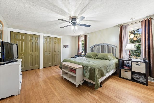5308 Greensburg Rd, Washington Twp, PA 15613