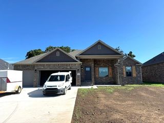 922 Round Top Street, Prairie Grove, AR 72753