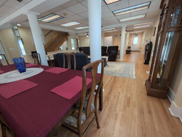 417 N Hough Street, Barrington, IL 60010