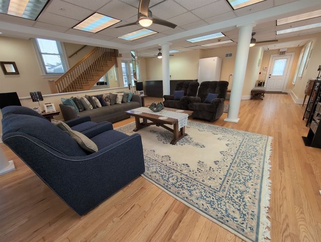 417 N Hough Street, Barrington, IL 60010