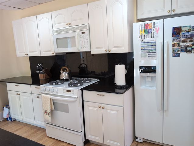 417 N Hough Street, Barrington, IL 60010