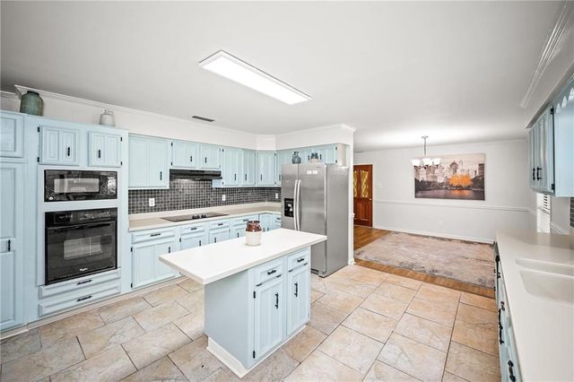 1151 Twelve Oaks Drive, Mobile, AL 36695