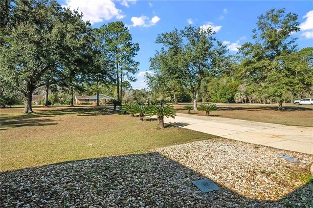 1151 Twelve Oaks Drive, Mobile, AL 36695