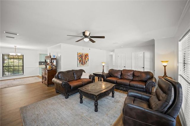 1151 Twelve Oaks Drive, Mobile, AL 36695