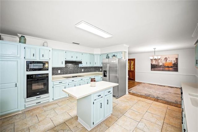 1151 Twelve Oaks Drive, Mobile, AL 36695