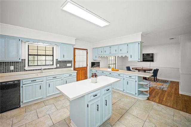 1151 Twelve Oaks Drive, Mobile, AL 36695