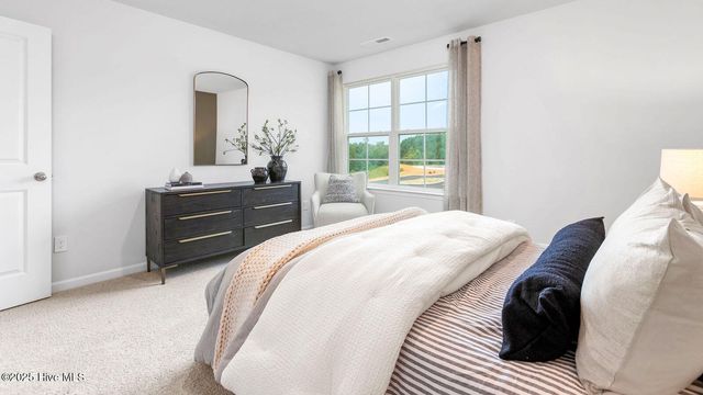 2020 Minnette Circle, New Bern, NC 28562