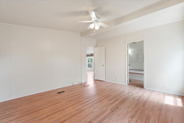 4 Whittier Place SE, Albuquerque, NM 87123