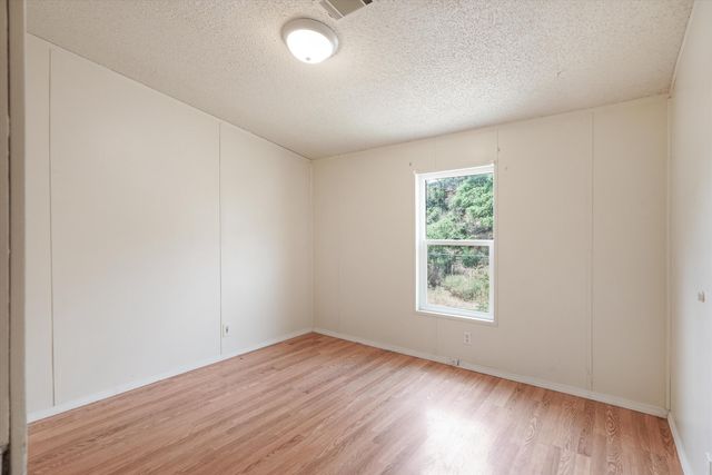 4 Whittier Place SE, Albuquerque, NM 87123