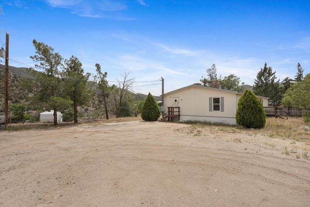 4 Whittier Place SE, Albuquerque, NM 87123