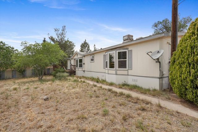 4 Whittier Place SE, Albuquerque, NM 87123