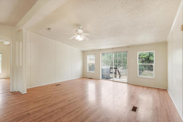 4 Whittier Place SE, Albuquerque, NM 87123