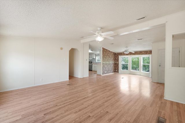 4 Whittier Place SE, Albuquerque, NM 87123
