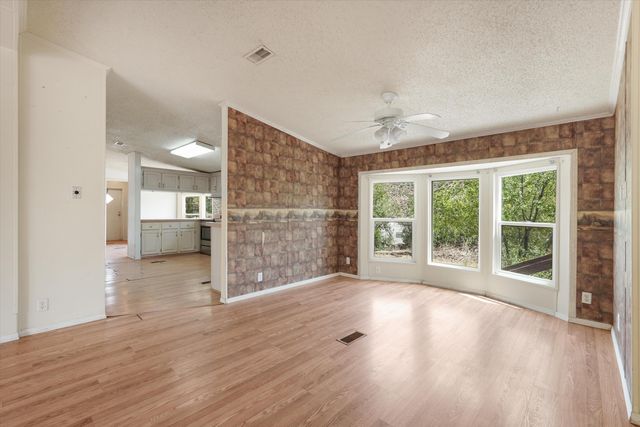 4 Whittier Place SE, Albuquerque, NM 87123