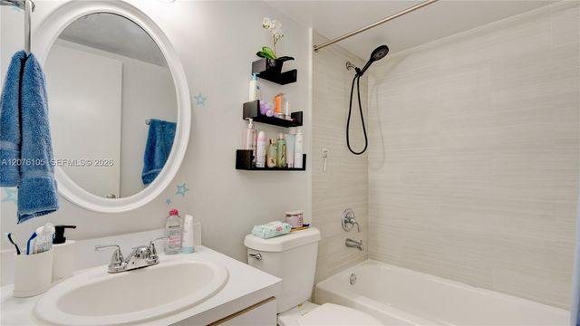 8320 NW 8th Street 2-302, Miami, FL 33126