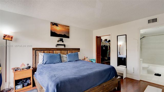 8320 NW 8th Street 2-302, Miami, FL 33126