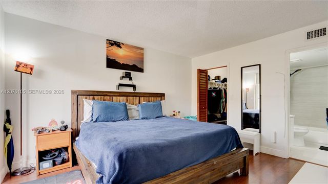 8320 NW 8th Street 2-302, Miami, FL 33126
