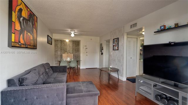 8320 NW 8th Street 2-302, Miami, FL 33126