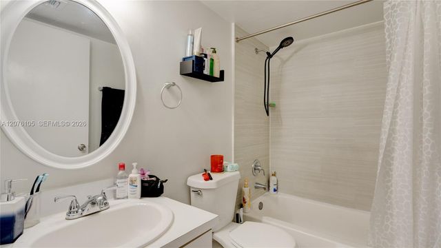 8320 NW 8th Street 2-302, Miami, FL 33126