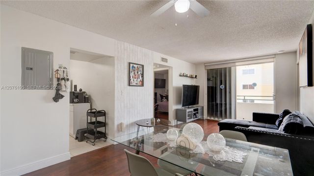8320 NW 8th Street 2-302, Miami, FL 33126