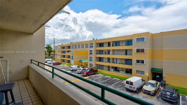 8320 NW 8th Street 2-302, Miami, FL 33126