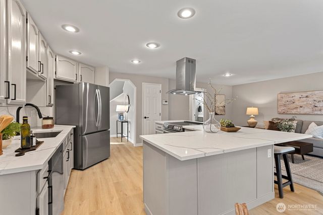 4701 268th Avenue NE, Redmond, WA 98053