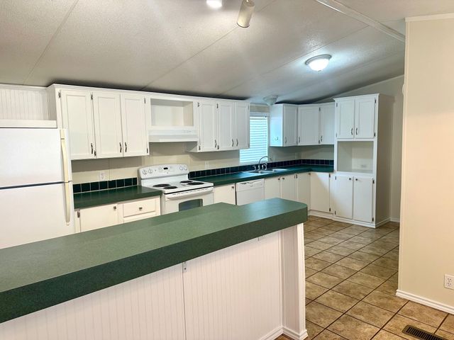 1780 Fm 1626 RD, Buda, TX 78610