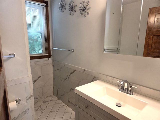 69 Tremont Street 1, Marlborough, MA 01752