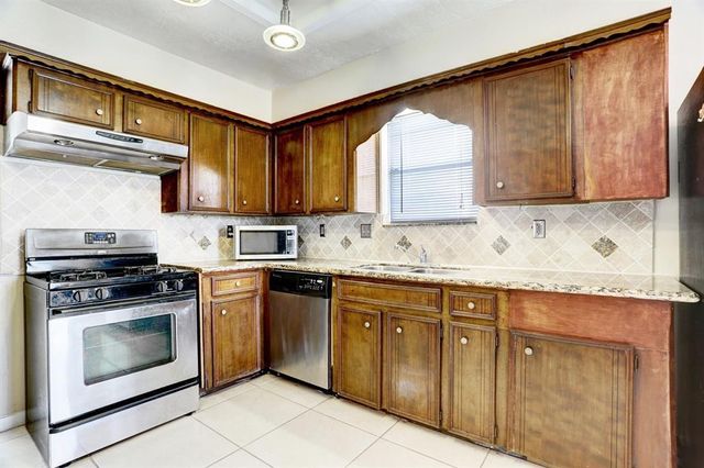 12519 N Lima Drive, Houston, TX 77099