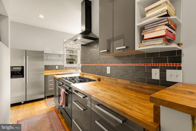 1356 MERIDIAN PL NW, Washington, DC 20010
