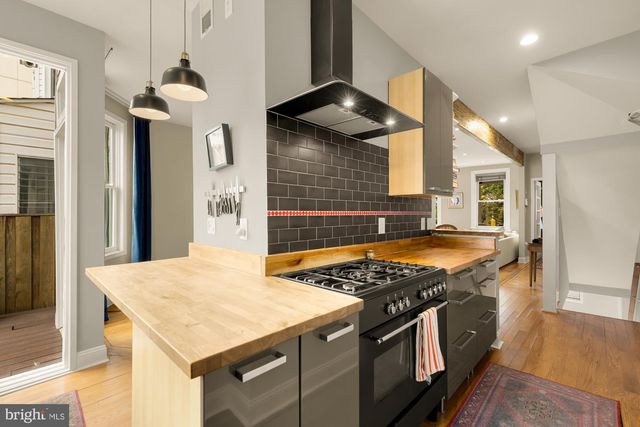 1356 MERIDIAN PL NW, Washington, DC 20010