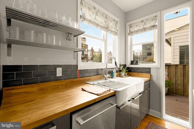 1356 MERIDIAN PL NW, Washington, DC 20010