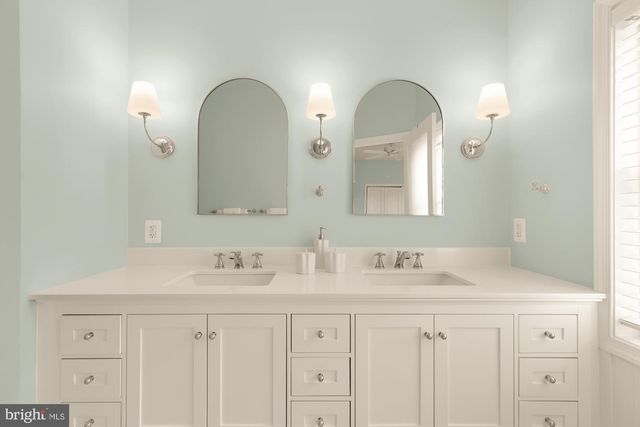 1356 MERIDIAN PL NW, Washington, DC 20010