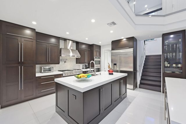 10110 Sweet Bay Street, Plantation, FL 33324