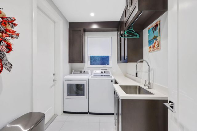 10110 Sweet Bay Street, Plantation, FL 33324