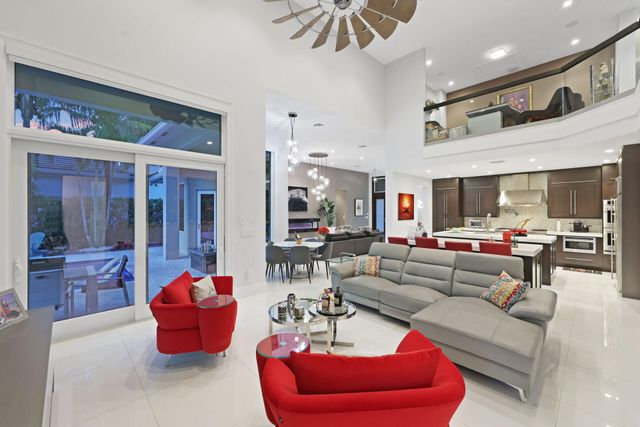 10110 Sweet Bay Street, Plantation, FL 33324