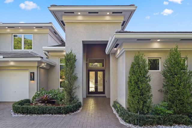 10110 Sweet Bay Street, Plantation, FL 33324