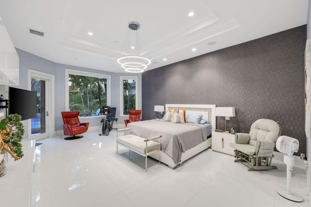 10110 Sweet Bay Street, Plantation, FL 33324