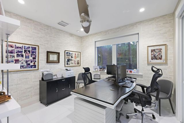 10110 Sweet Bay Street, Plantation, FL 33324