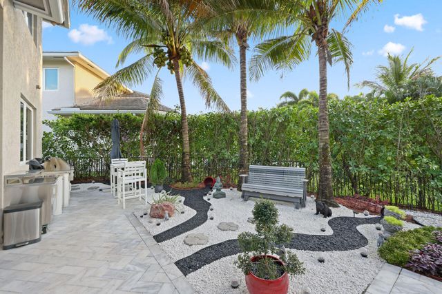 10110 Sweet Bay Street, Plantation, FL 33324