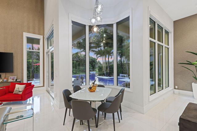 10110 Sweet Bay Street, Plantation, FL 33324