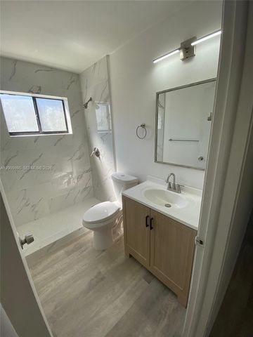 9920 NW 68th Pl 202, Tamarac, FL 33321