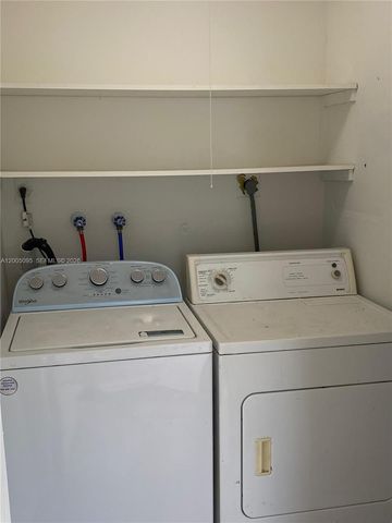 9920 NW 68th Pl 202, Tamarac, FL 33321