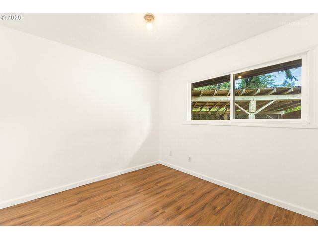 12747 Ne HOLLADAY St, Portland, OR 97230