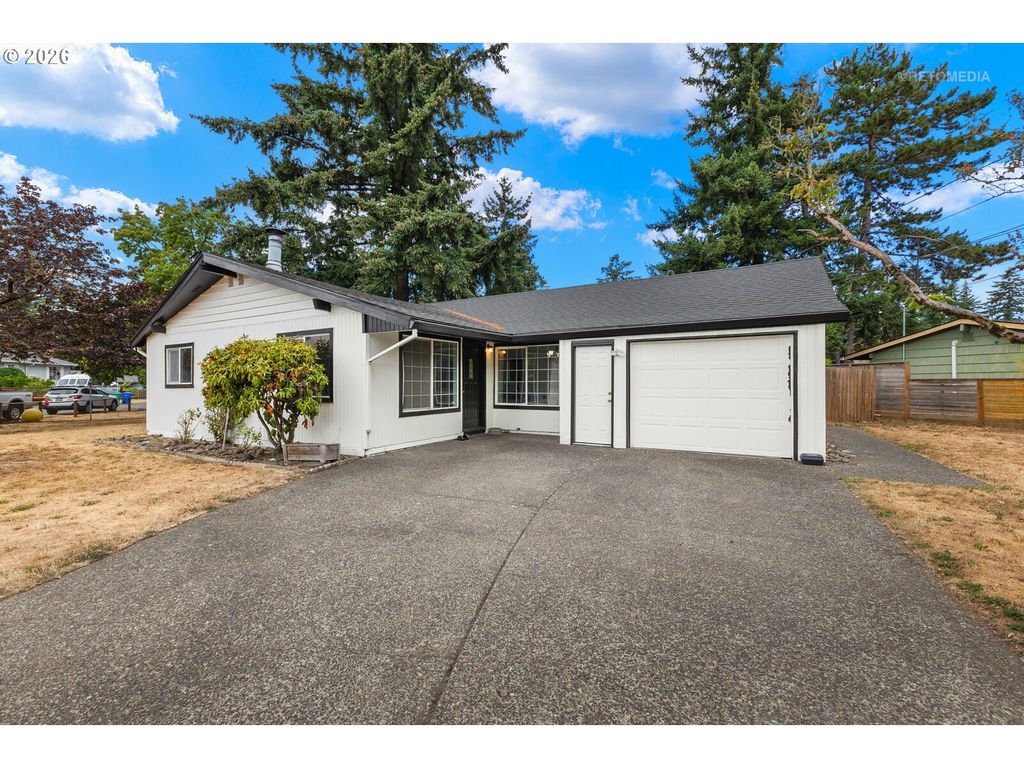 12747 Ne HOLLADAY St, Portland, OR 97230
