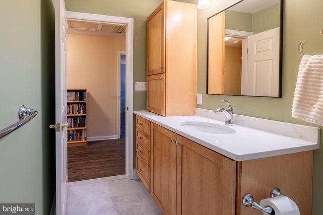 225 COLT ST, Pennington, NJ 08534