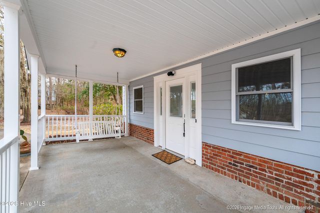 114 Country Place, Washington, NC 27889