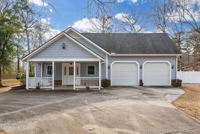 114 Country Place, Washington, NC 27889