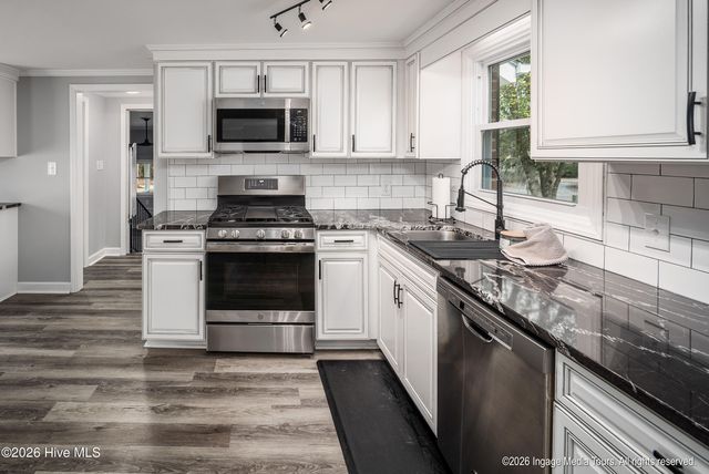 114 Country Place, Washington, NC 27889