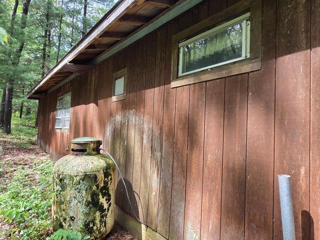 N5488 Black Road, Mauston, WI 53948